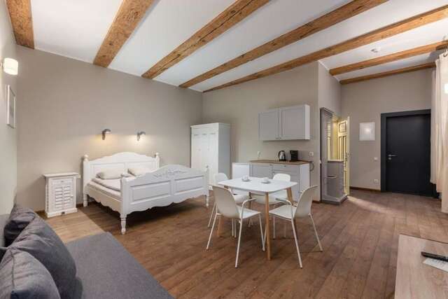 Апартаменты Studio Apartment In The Heart Of Riga Old Town Рига-3